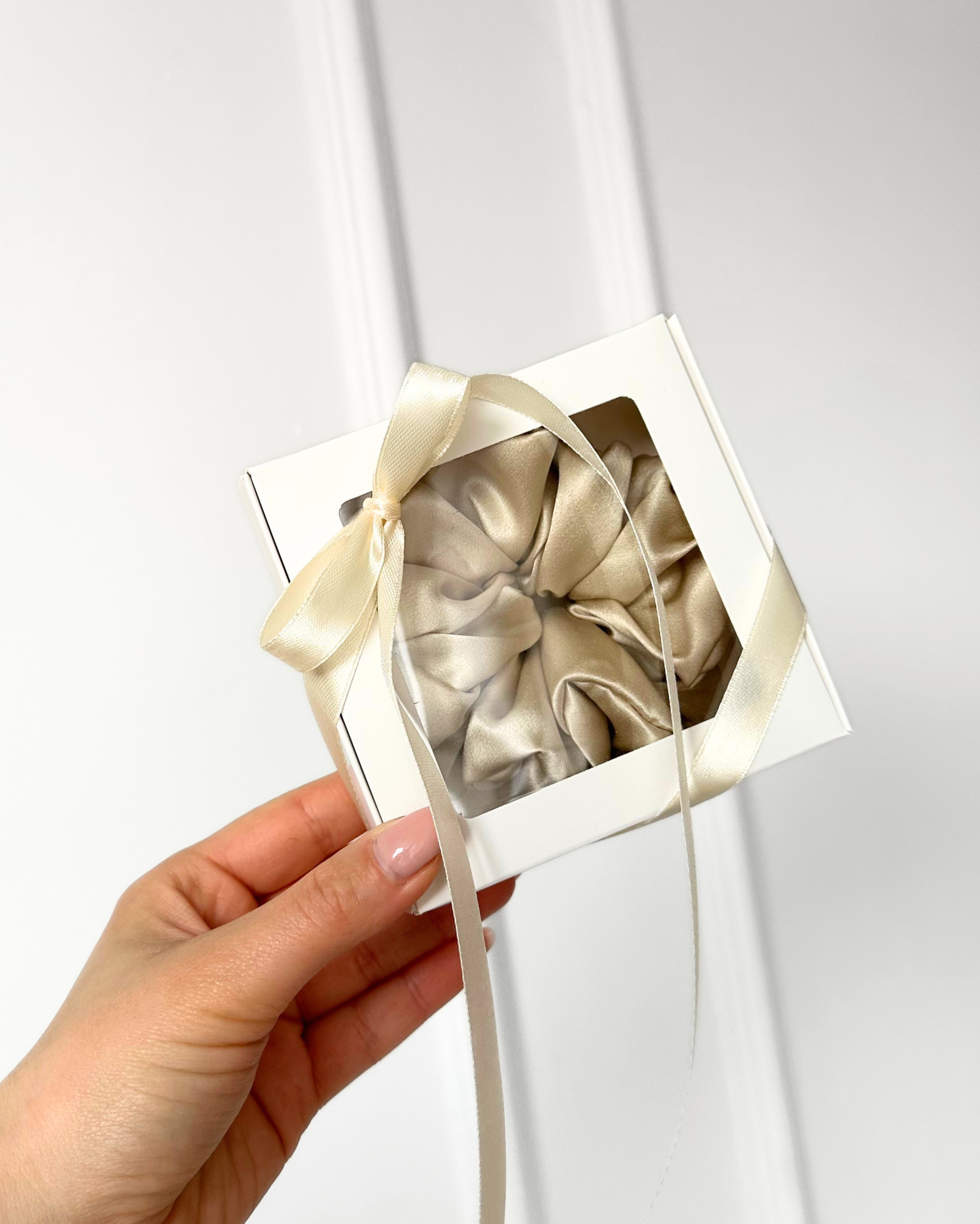 Mini Box Scrunchie - Beżowy