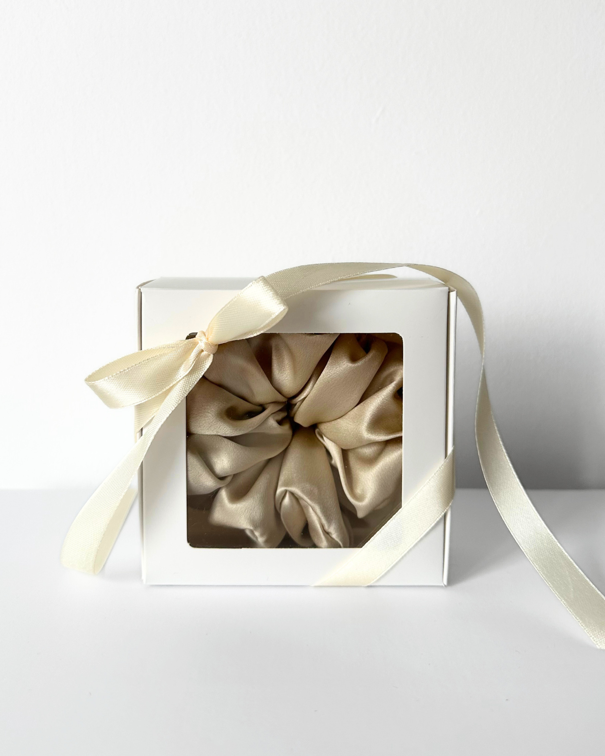 Mini Box Scrunchie - Beżowy
