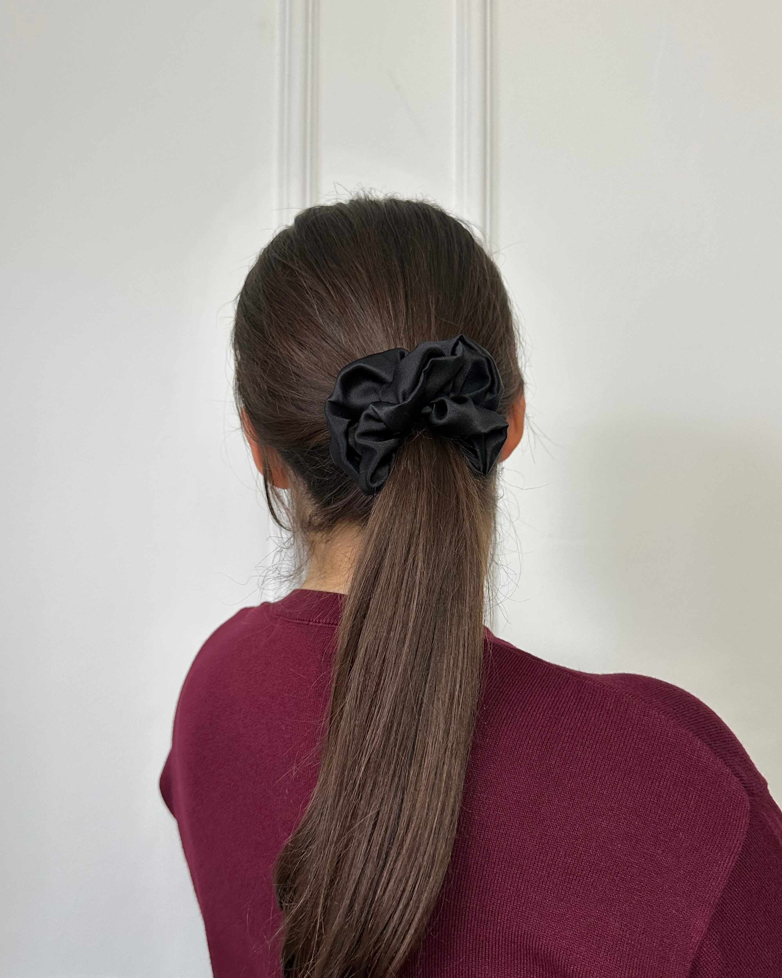 Medium Scrunchie Black